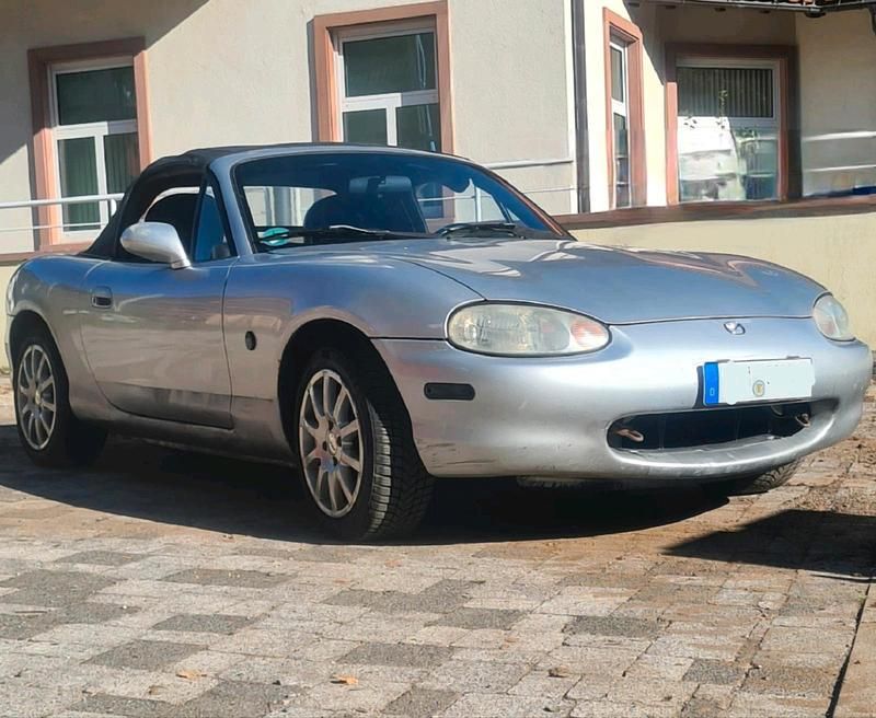 Silber Gebraucht 1999 Mazda MX5 Cabrio | 2.300 € (Fairer Preis) - Bild 1/4