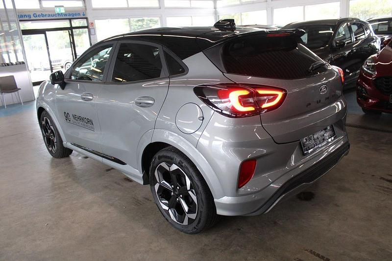 Second-hand Ford Puma ST-Line X 125 CP (91 kW) 2025 Gri SUV