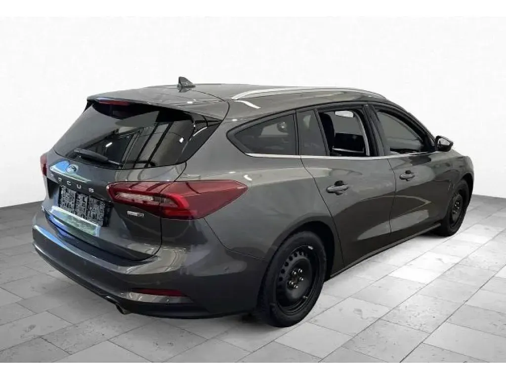 Gebraucht Ford Focus Titanium 125 PS (91 kW) 2024 Magnetic (metallic) Kombi