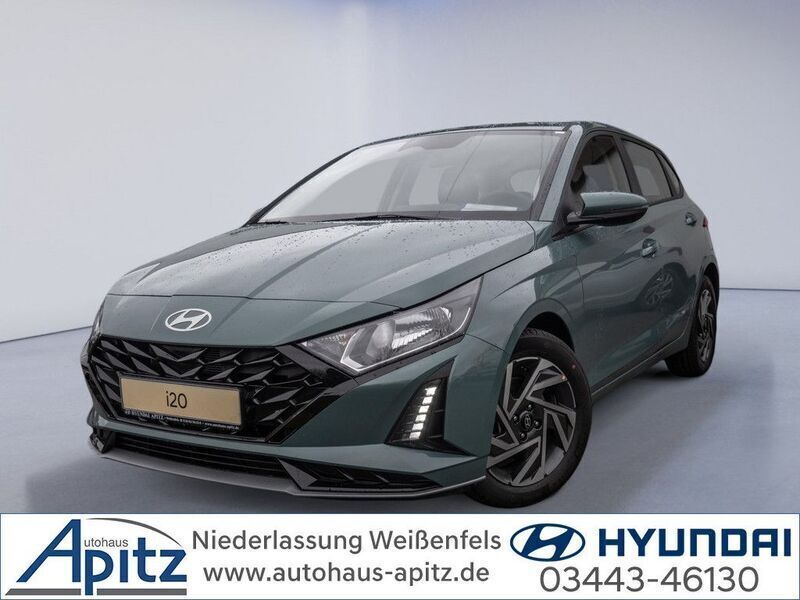 Grün Neu 2025 Hyundai i20 Trend Limousine | 23.990 € (Fairer Preis) - Bild 1/4