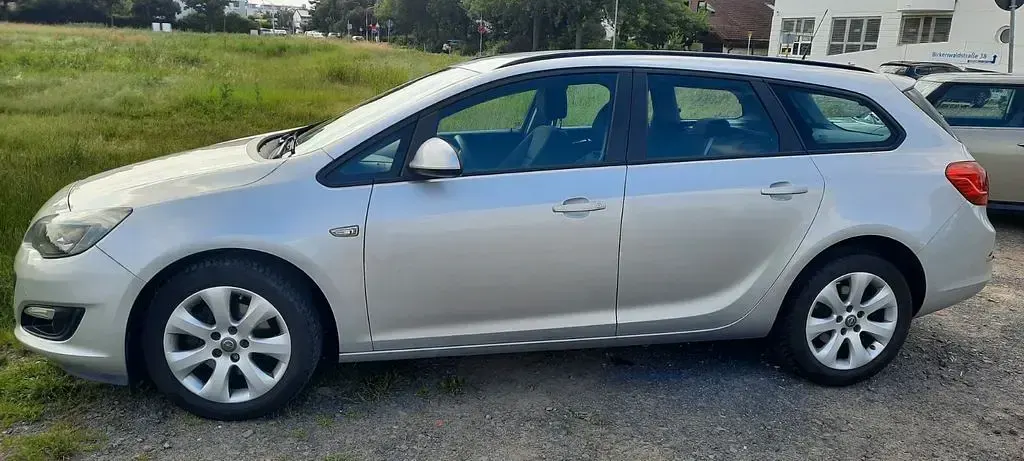 Usata Opel Astra Selection 110 CV (80 kW) 2015 Grigio Station wagon