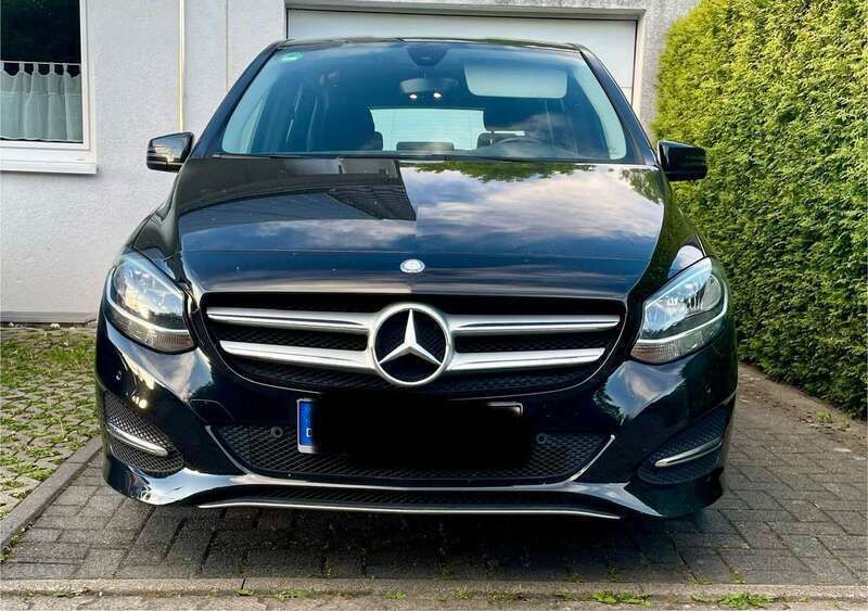 Gebraucht 2015 Mercedes B180 Van / Kleinbus | 11.700 € (Guter Preis) - Bild 1/4