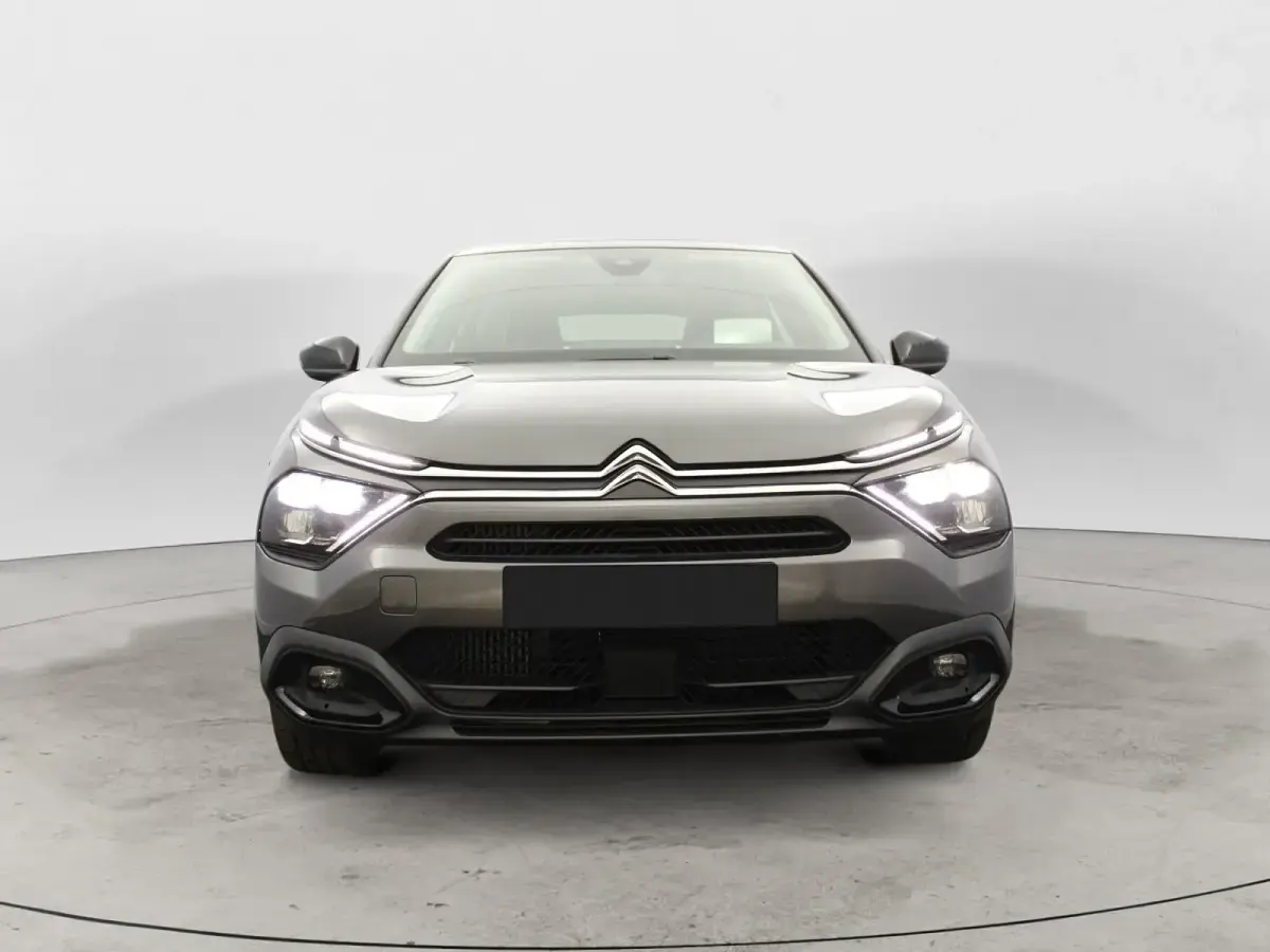 Gebraucht Citroën C4 Feel 131 PS (96 kW) 2023 Gris platinium SUV