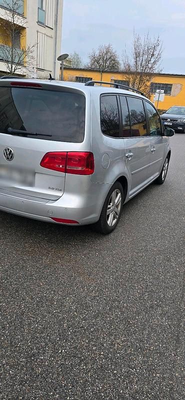Gebraucht VW Touran 140 PS (102 kW) 2012 Silber Van / Kleinbus