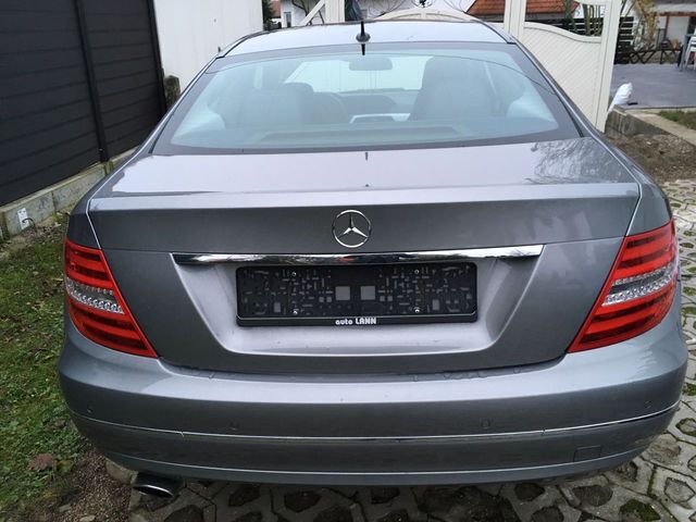 Gebraucht Mercedes C250 204 PS (150 kW) 2012 Grau metallic Coupé
