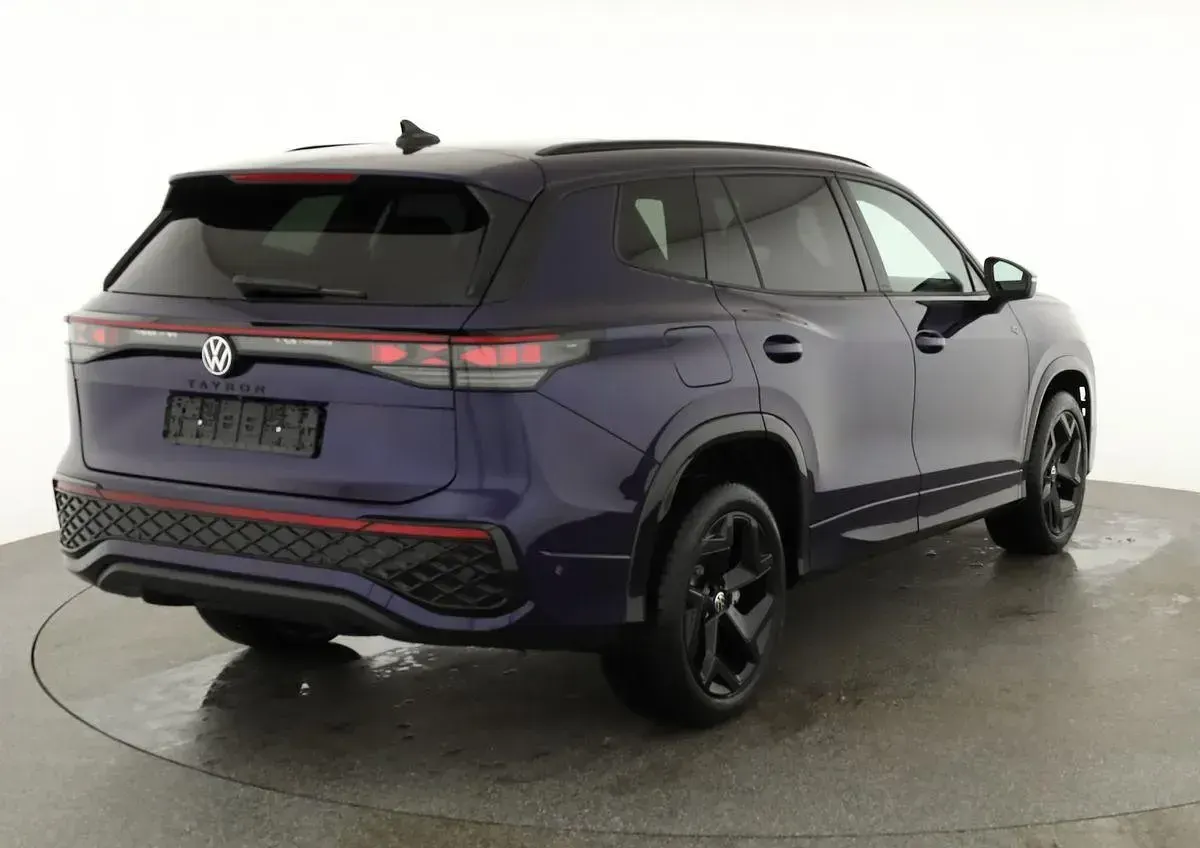 Gebraucht VW Tayron R-line 204 PS (150 kW) 2025 Cipressino grün metallic SUV