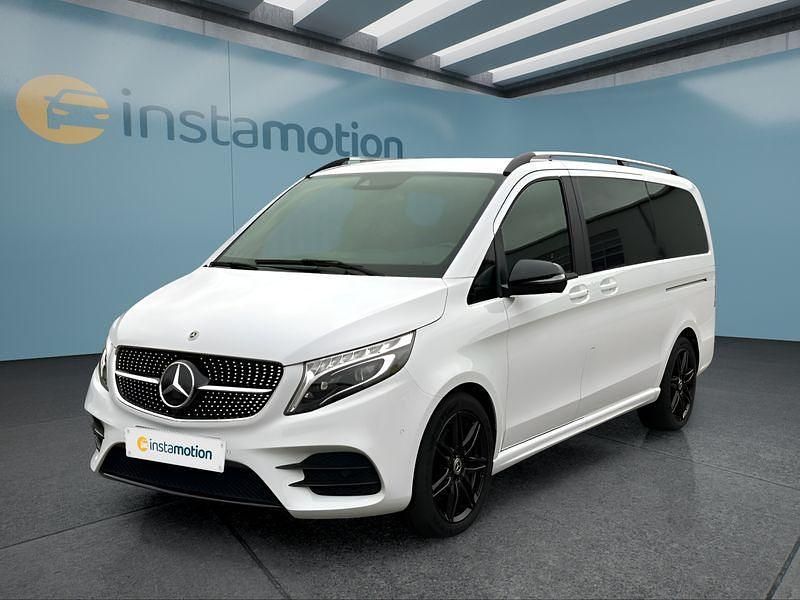 Weiß Gebraucht 2021 Mercedes V220 Van / Kleinbus | 45.899 € (Teuer) - Bild 1/4