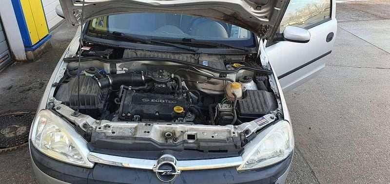 Gebraucht 2002 Opel Corsa Basis Kleinwagen | 2.500 € (Etwas zu teuer) - Bild 1/4