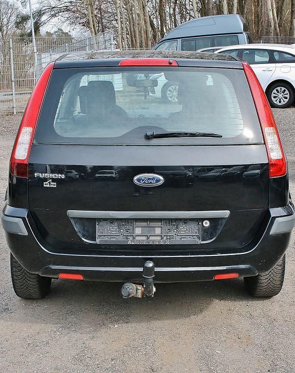 Gebraucht Ford Fusion 80 PS (58 kW) 2006 Schwarz Kleinwagen