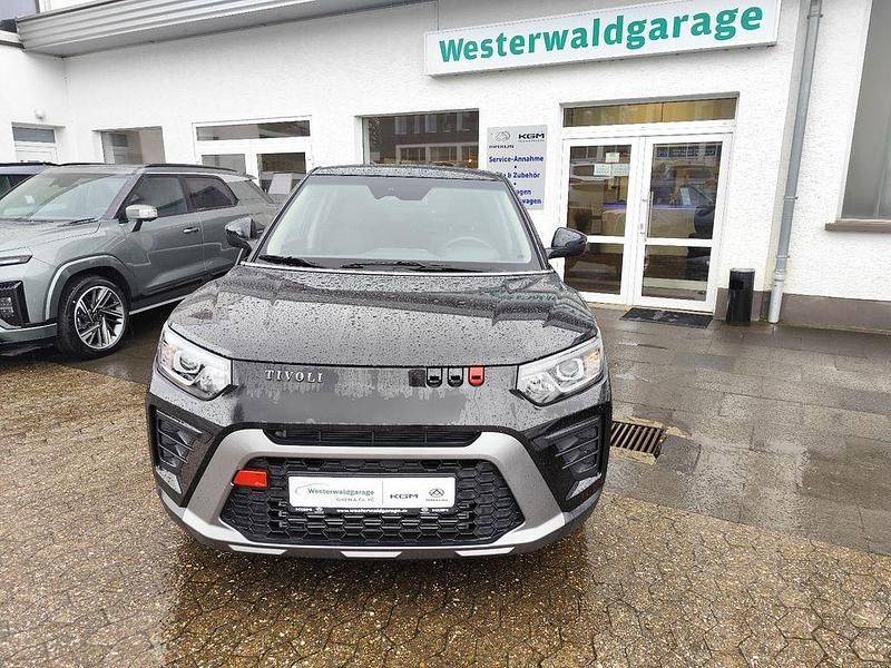 Neu KGM Tivoli 163 PS (119 kW) 2026 Schwarz SUV
