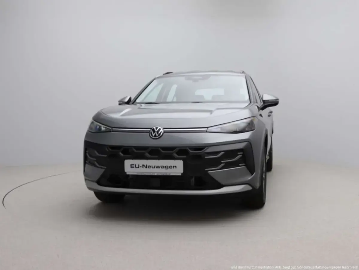 Neu VW T-Roc R-line 150 PS (110 kW) 2026 Wählbar  ggf. gegen aufpreis SUV