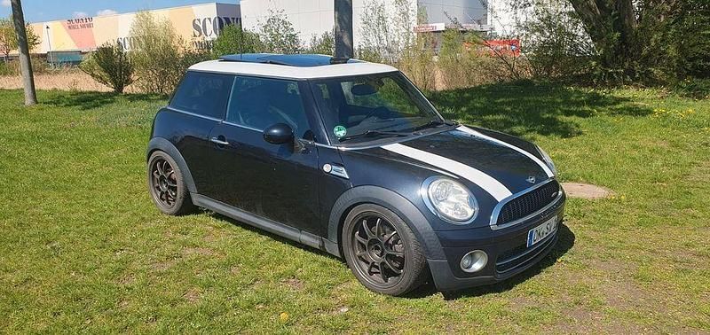 Usata Mini Cooper D 109 CV (80 kW) 2007 Nero Utilitaria