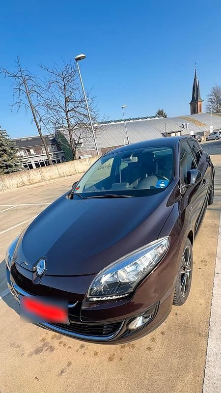 Gebraucht Renault Mégane Bose Edition 131 PS (96 kW) 2013 Braun Limousine