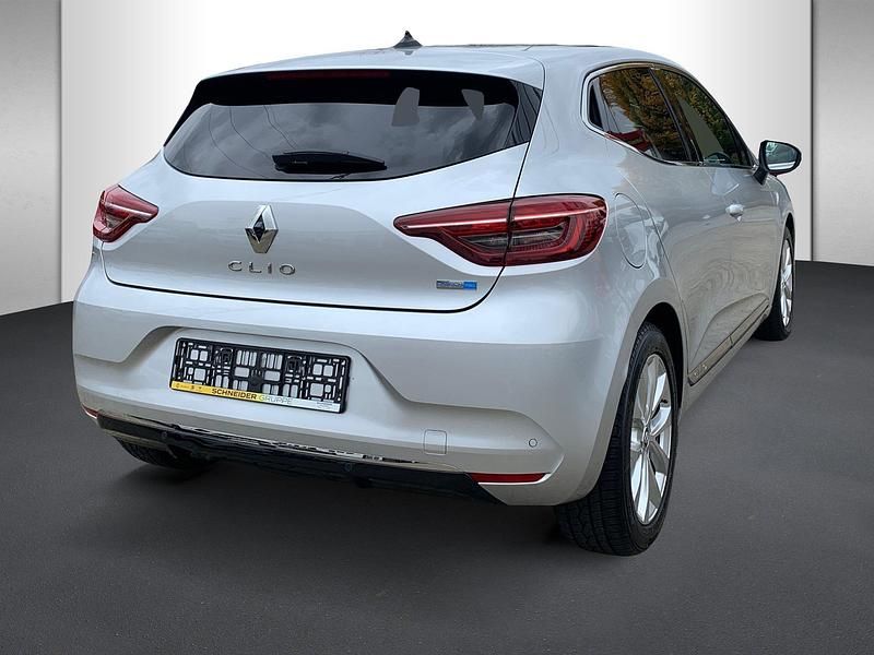 Gebraucht Renault Clio V Intens 140 PS (102 kW) 2022 Grau Limousine