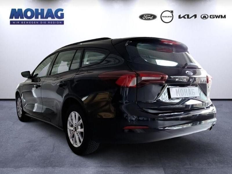 Gebraucht Ford Focus Cool & Connect 125 PS (91 kW) 2022 Schwarz Kombi