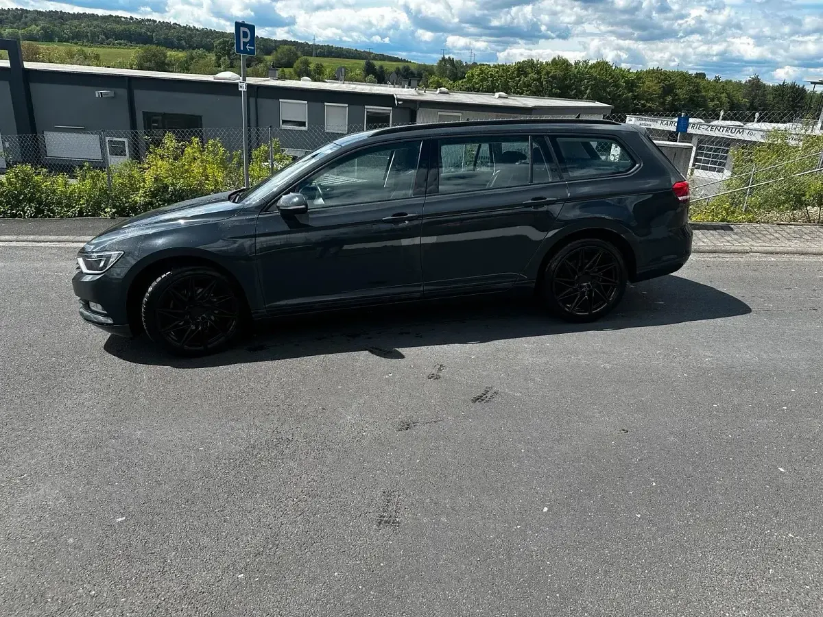 Usata VW Passat 150 CV (110 kW) 2019 Grigio Station wagon