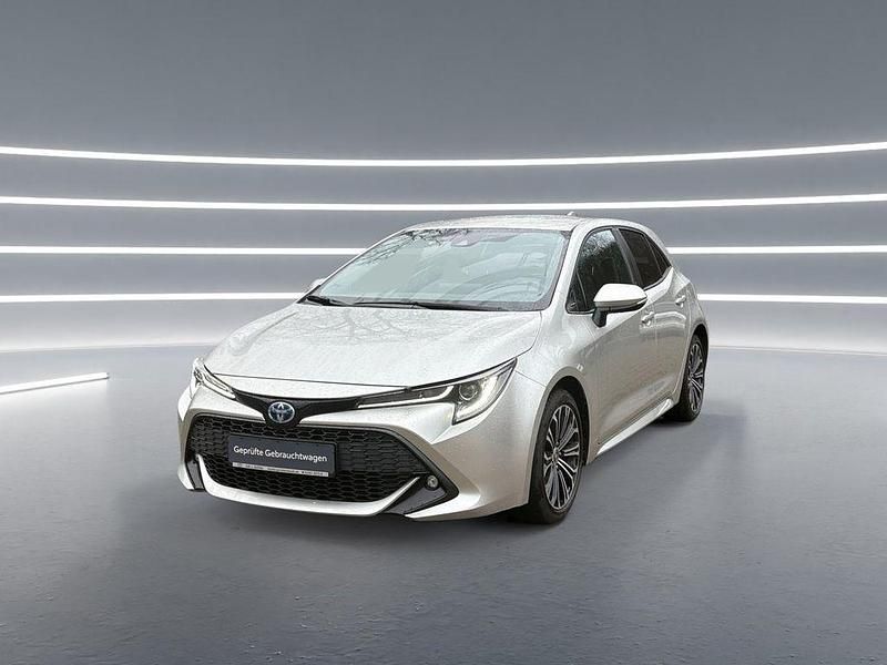 Gebraucht Toyota Corolla 152 PS (111 kW) 2022 Silber Limousine