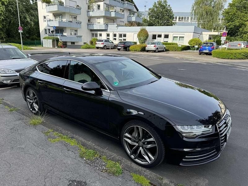 Second-hand Audi A7 190 CP (139 kW) 2016 Negru Hatchback
