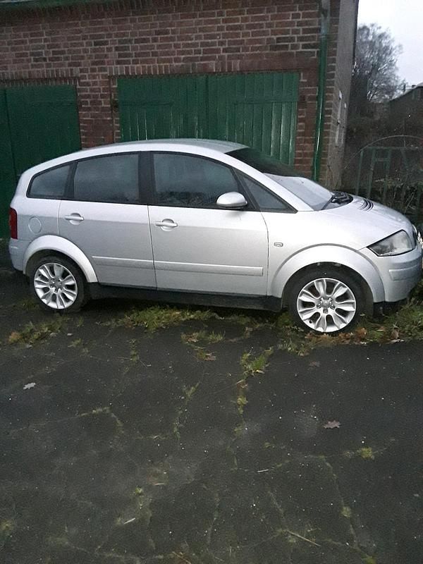 Gebraucht Audi A2 75 PS (55 kW) 2002 Silber Kleinwagen