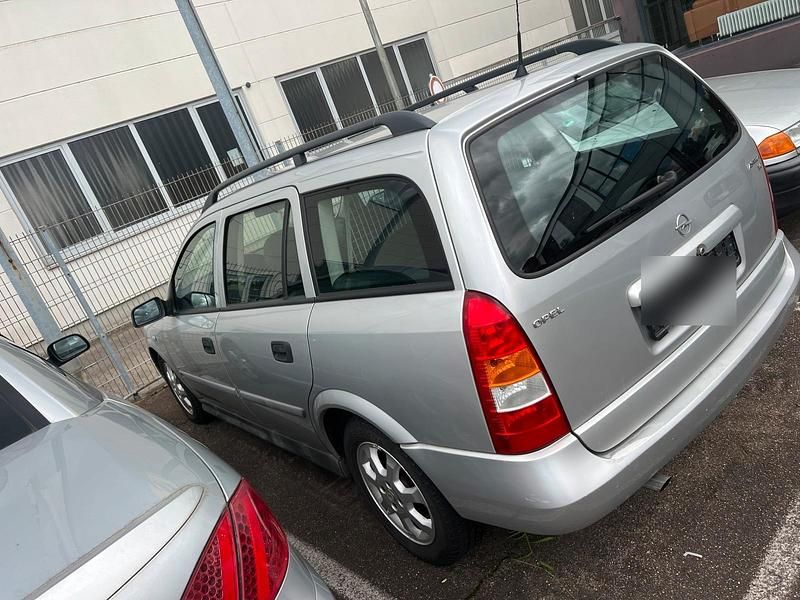 Silber Gebraucht 2001 Opel Astra Kombi | 1.000 € (Guter Preis) - Bild 1/4