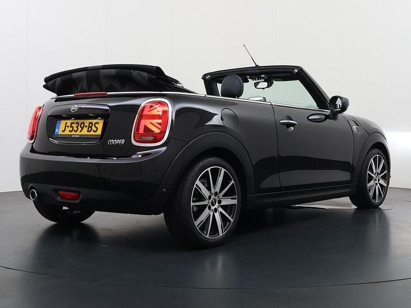 Gebraucht Mini Cooper Cabriolet 136 PS (100 kW) 2020 Schwarz Cabrio