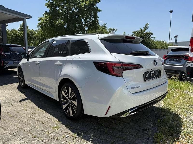 Ny Toyota Corolla 152 HK (111 kW) 2026 Hvid Stationcar