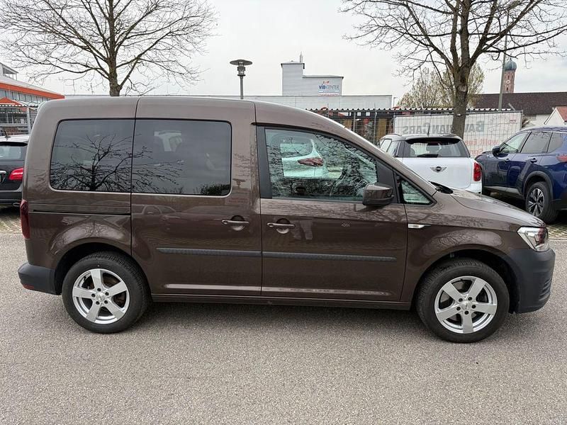Gebraucht VW Caddy 125 PS (91 kW) 2016 Braun Van / Kleinbus