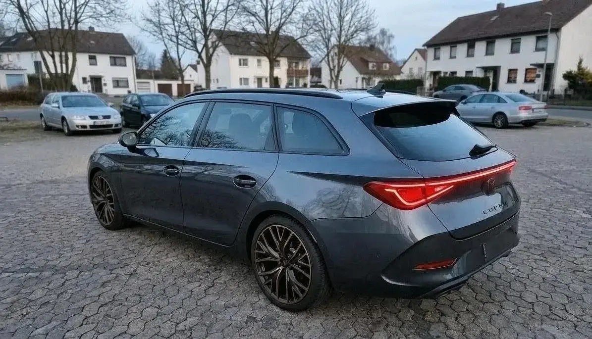 Gebraucht Cupra Leon VZ 300 PS (220 kW) 2021 Grau Kombi