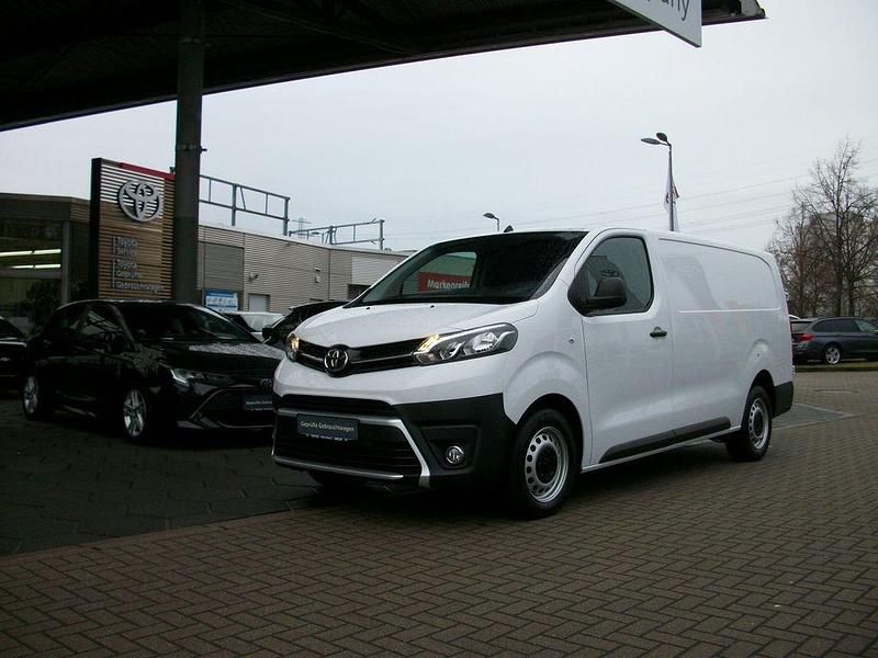 Gebraucht Toyota Proace Basis 144 PS (105 kW) 2023 Weiß Van / Kleinbus