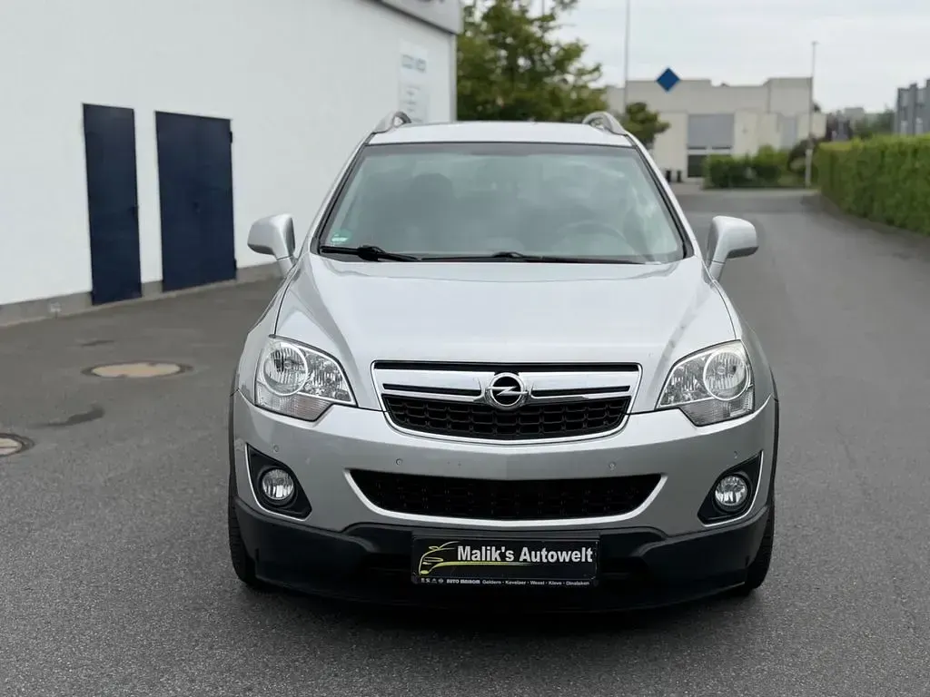Gebraucht Opel Antara Design Edition 163 PS (119 kW) 2012 Silber SUV