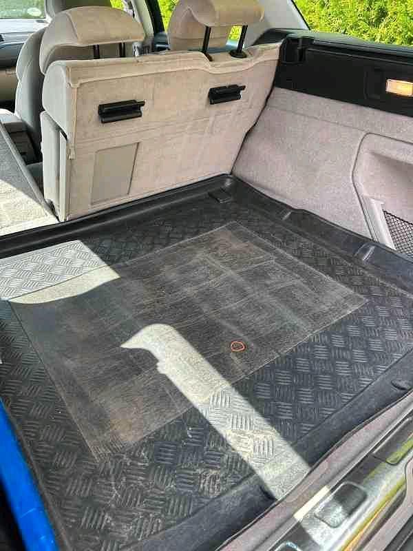 Grau Gebraucht 2009 Citroën C5 Kombi | 2.750 € (Fairer Preis) - Bild 1/4