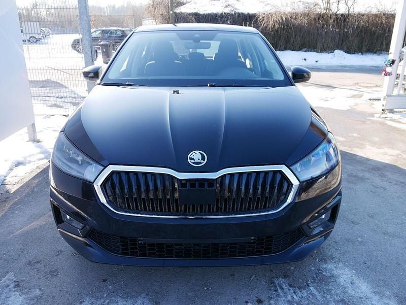 Neu Skoda Fabia Selection 116 PS (85 kW) 2026 Blackmagic perleffekt Limousine