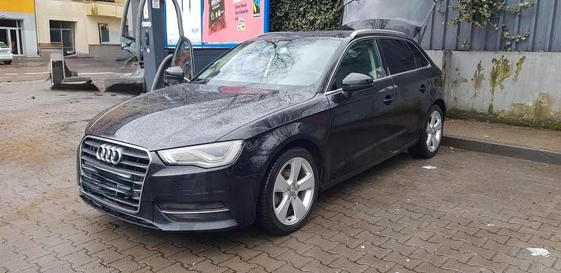 Gebraucht Audi A3 Sportback 122 PS (89 kW) 2014 Kleinwagen