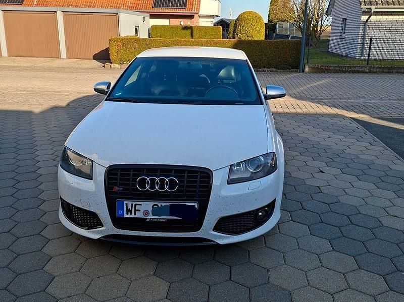 Gebraucht Audi S3 Sport 265 PS (194 kW) 2007 Weiß Kleinwagen
