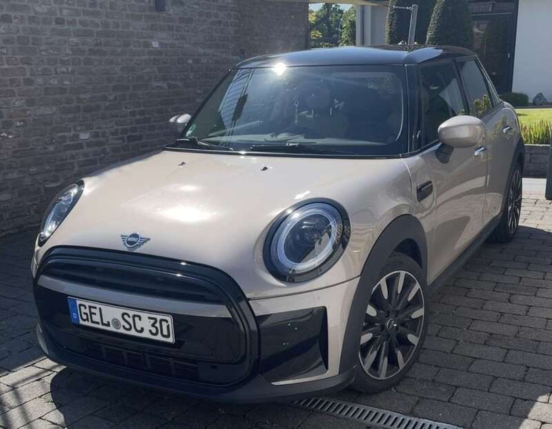 Grau Gebraucht 2022 Mini John Cooper Works Kleinwagen | 18.888 € (Superpreis) - Bild 1/4