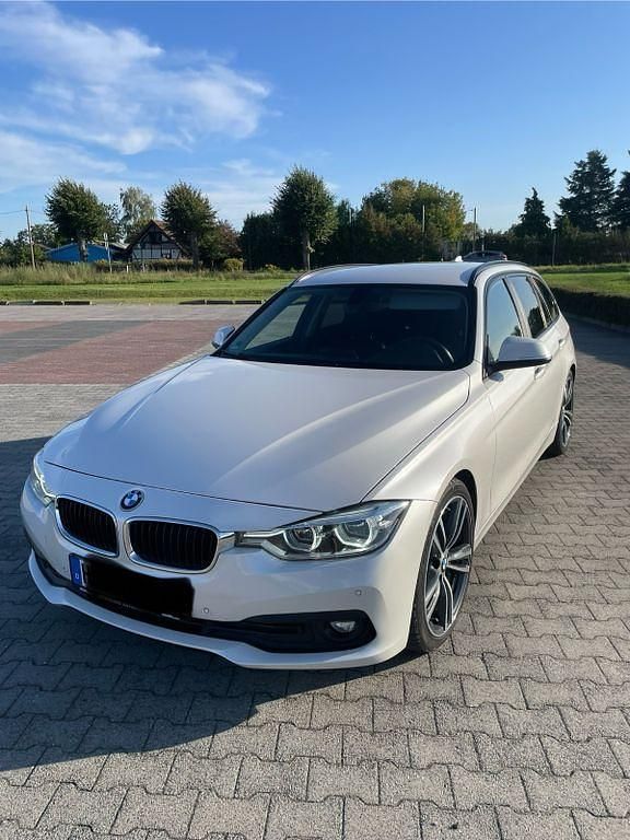Gebraucht BMW 318 Performance 150 PS (110 kW) 2015 Weiß Kombi
