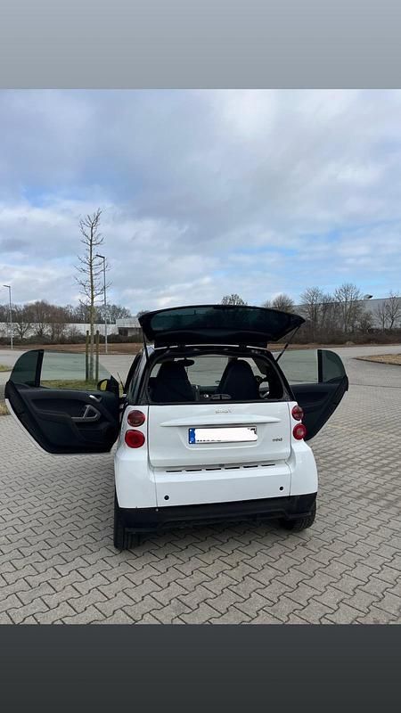 Gebraucht Smart ForTwo Coupé 61 PS (44 kW) 2008 Weiß Coupé