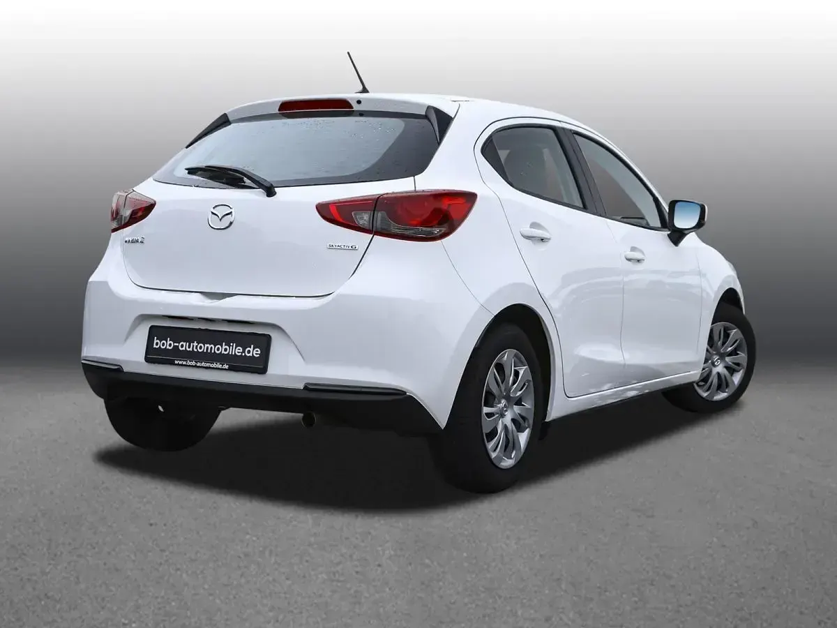 Gebraucht Mazda 2 Prime-Line 75 PS (55 kW) 2022 Arctic white Kleinwagen