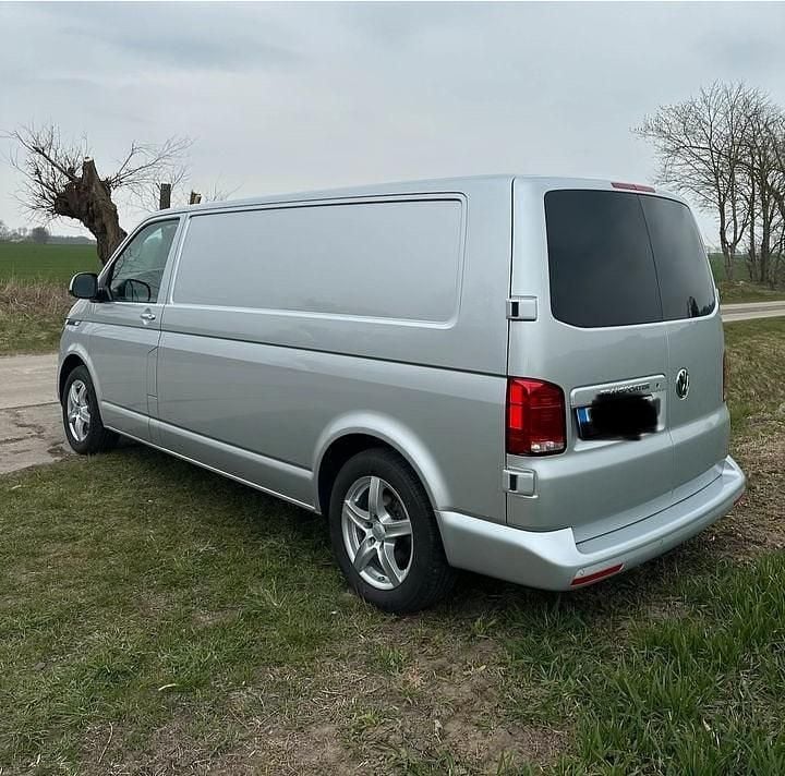 Usata VW Transporter 150 CV (110 kW) 2020 Argento Furgone
