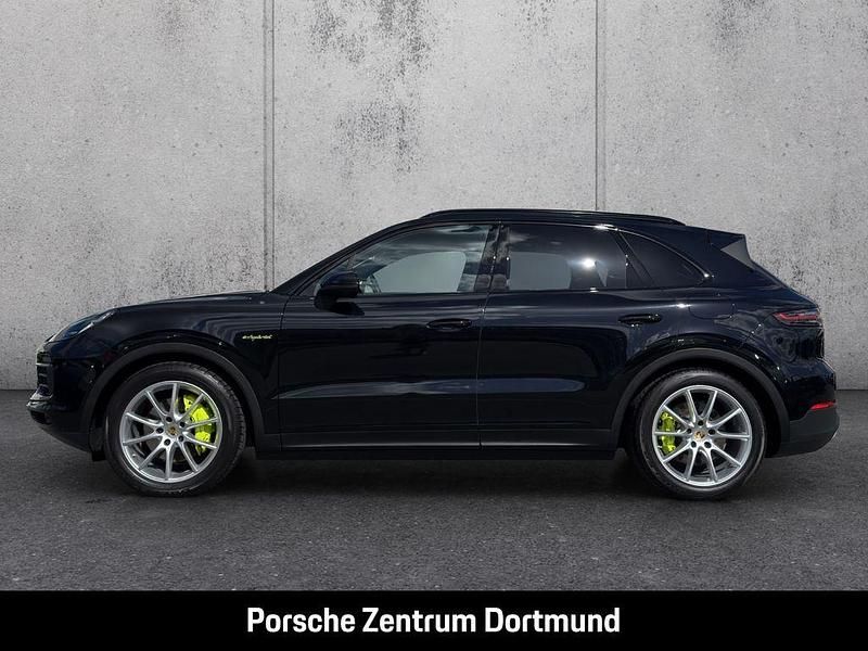 Second-hand Porsche Cayenne 462 CP (339 kW) 2021 Negru SUV