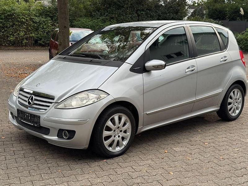 Gebraucht Mercedes A200 Elegance 140 PS (102 kW) 2005 Silber Van / Kleinbus