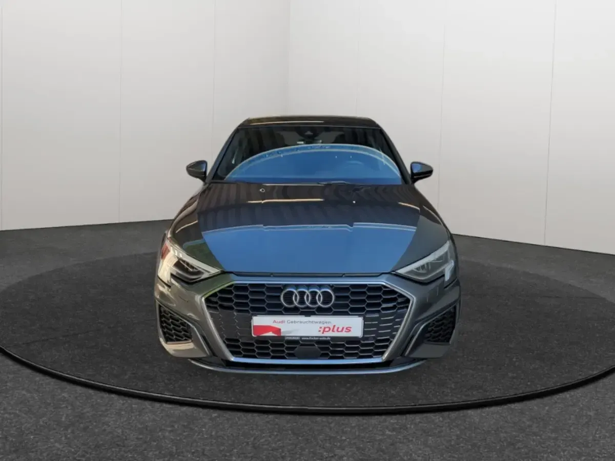 Gebraucht Audi A3 S-Line 110 PS (80 kW) 2023 Grau Limousine