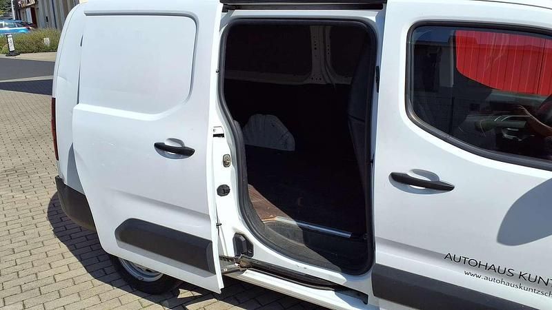 Gebraucht Citroën Berlingo 99 PS (72 kW) 2019 Weiß Van / Kleinbus