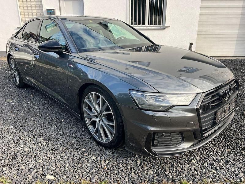 Grau Gebraucht 2019 Audi A6 S-Line Limousine | 19.999 € - Bild 1/4