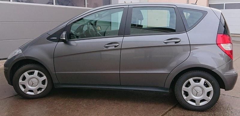 Gebraucht Mercedes A160 95 PS (69 kW) 2009 Grau Kleinwagen