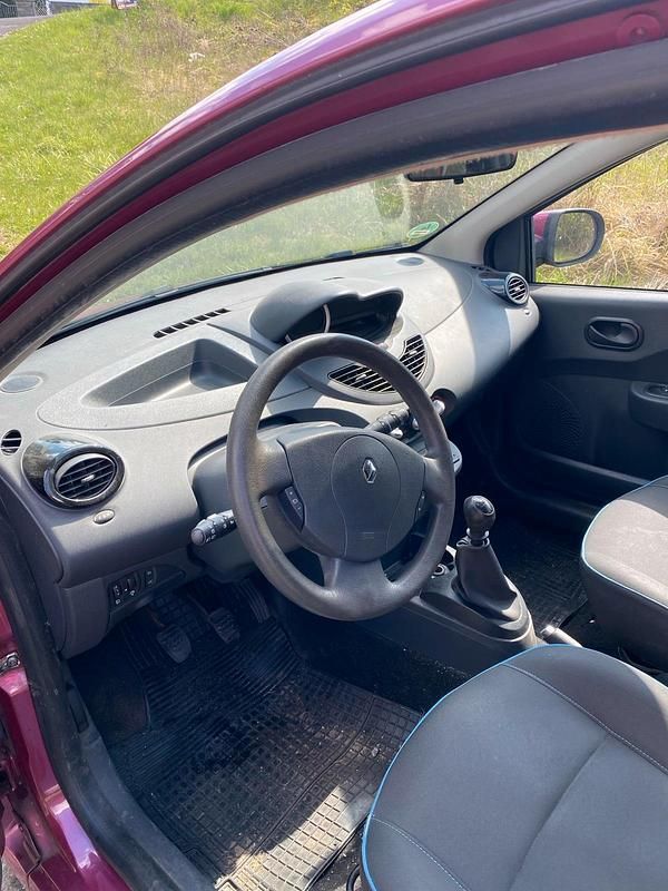 Usata Renault Twingo Expression 76 CV (55 kW) 2012 Viola Utilitaria