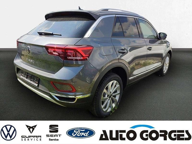 Gebraucht VW T-Roc Style 150 PS (110 kW) 2024 Grau SUV