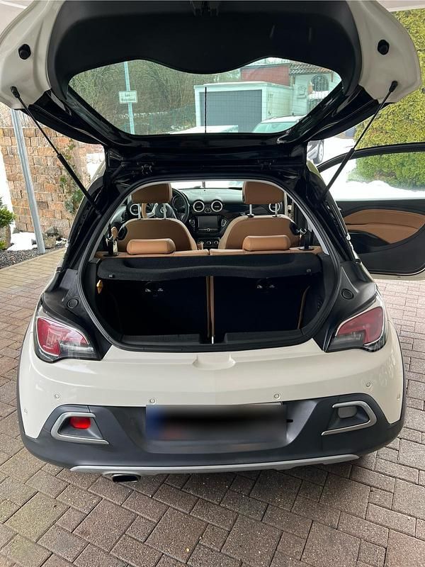 Gebraucht Opel Adam Rocks Rocks 115 PS (84 kW) 2018 Beige Kleinwagen