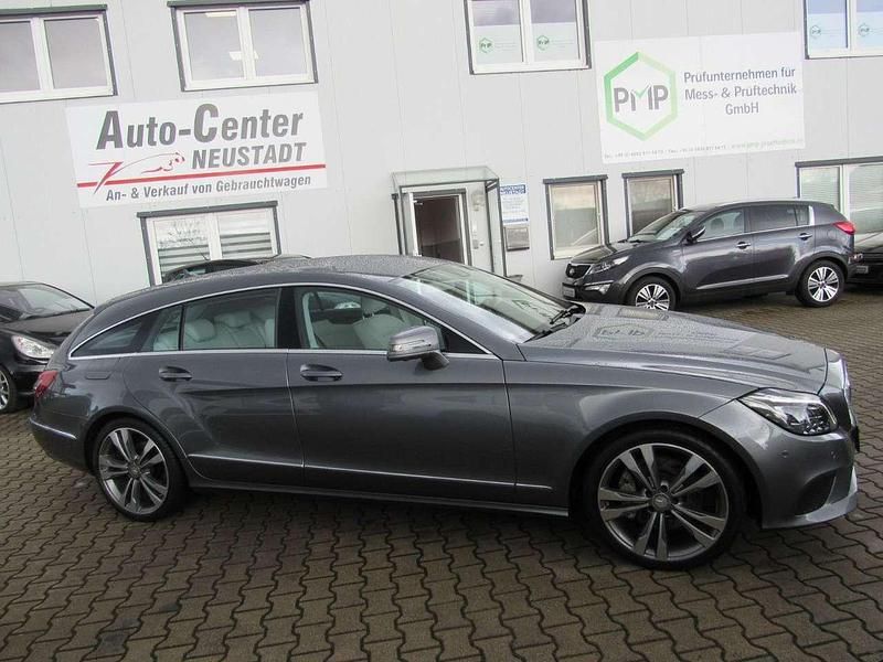 Gebraucht Mercedes CLS350 Sport 258 PS (189 kW) 2015 Selenitgrau  metalliclack Kombi