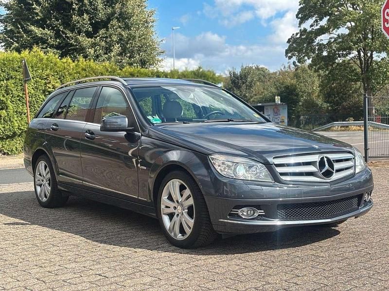 Gebraucht Mercedes C300 Avantgarde 231 PS (169 kW) 2009 Grau Kombi